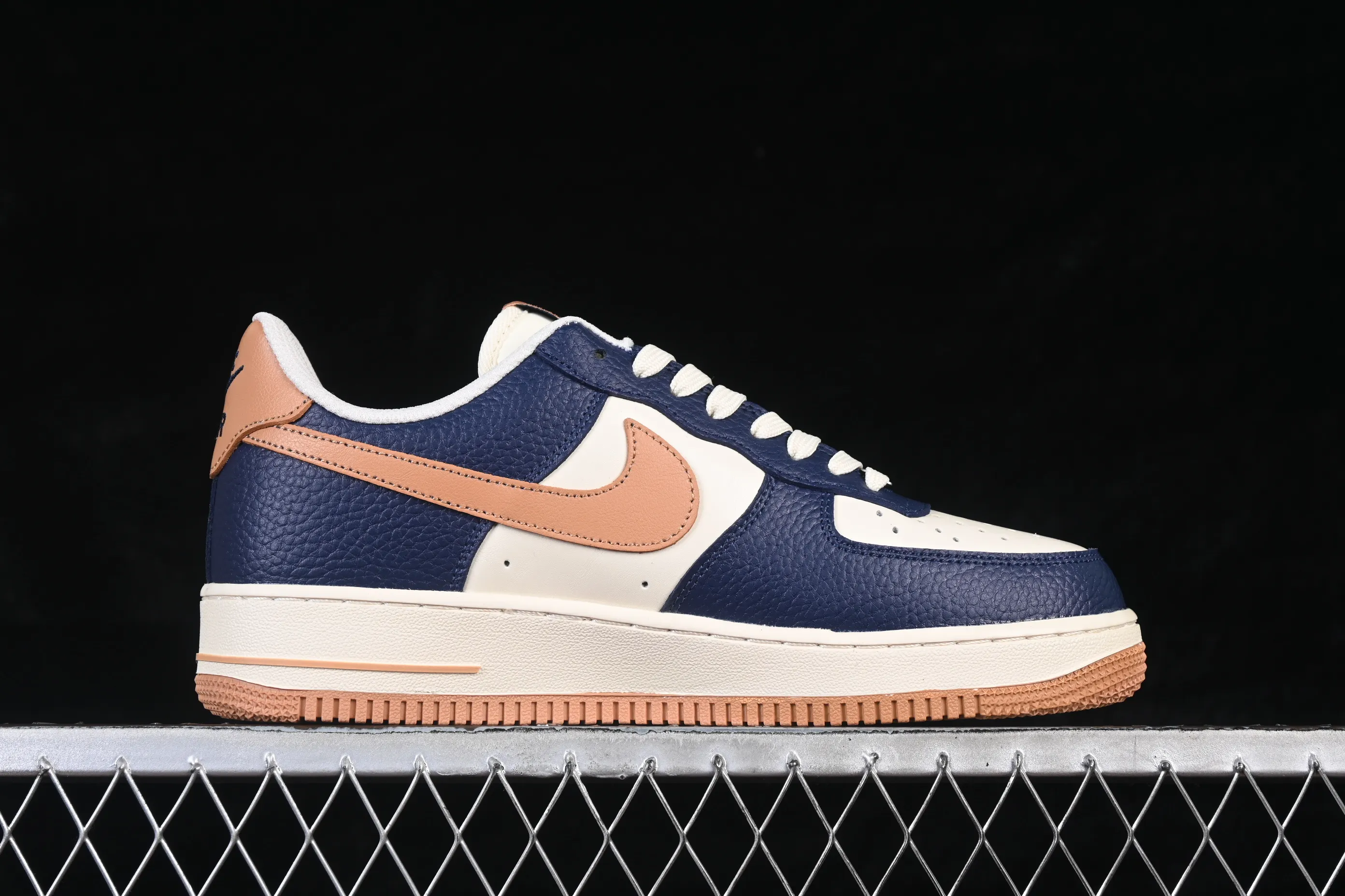 All categories Nk Air Force 1 Air Force series Nk Air Force 1 Low Air Force low-top Nike Air Force 1'07 Low LV joint dusk blue apricot brown Air Force 1 low-top casual sneakers NH0601-585